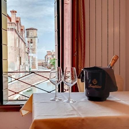 Apartamento Heart Of Biennale Venecia Exterior foto