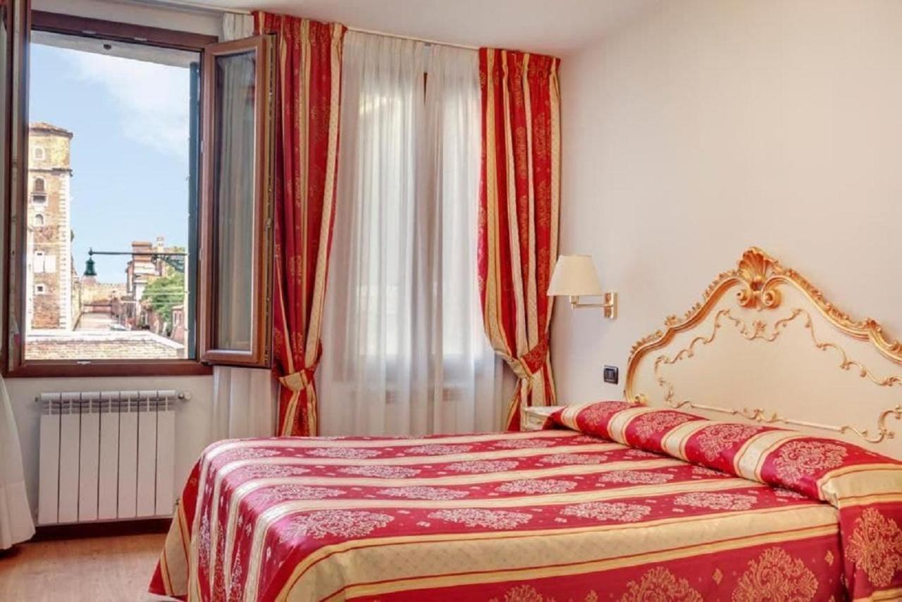 Apartamento Heart Of Biennale Venecia Exterior foto