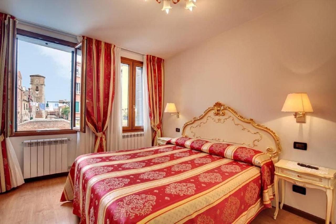 Apartamento Heart Of Biennale Venecia Exterior foto