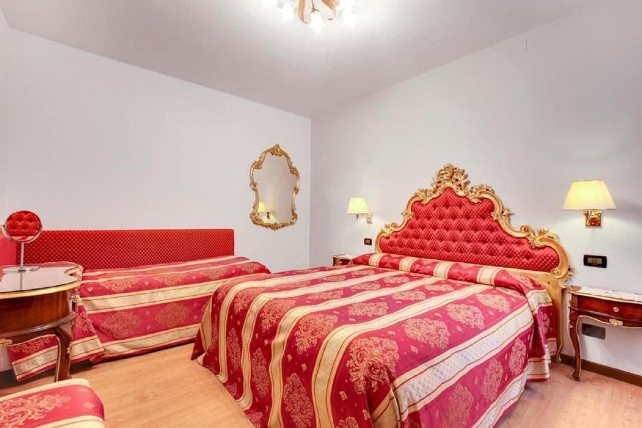 Apartamento Heart Of Biennale Venecia Exterior foto