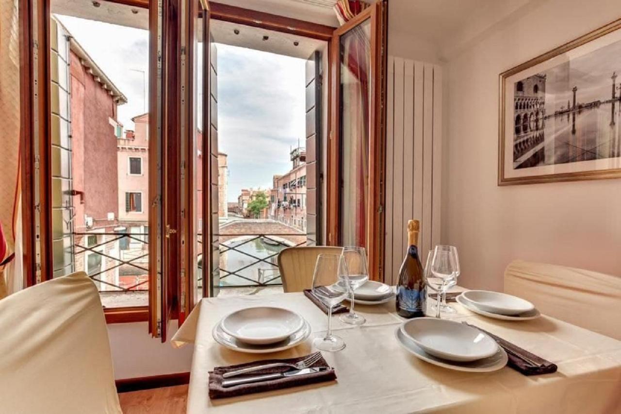 Apartamento Heart Of Biennale Venecia Exterior foto